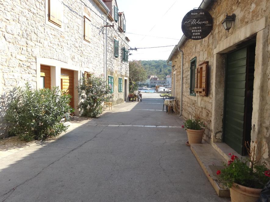 Villa D House Authentic Zlarin House, Relaxing Courtyard And Terrace Esterno foto