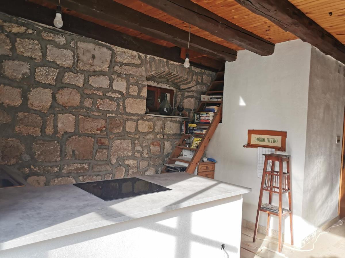 Villa D House Authentic Zlarin House, Relaxing Courtyard And Terrace Esterno foto